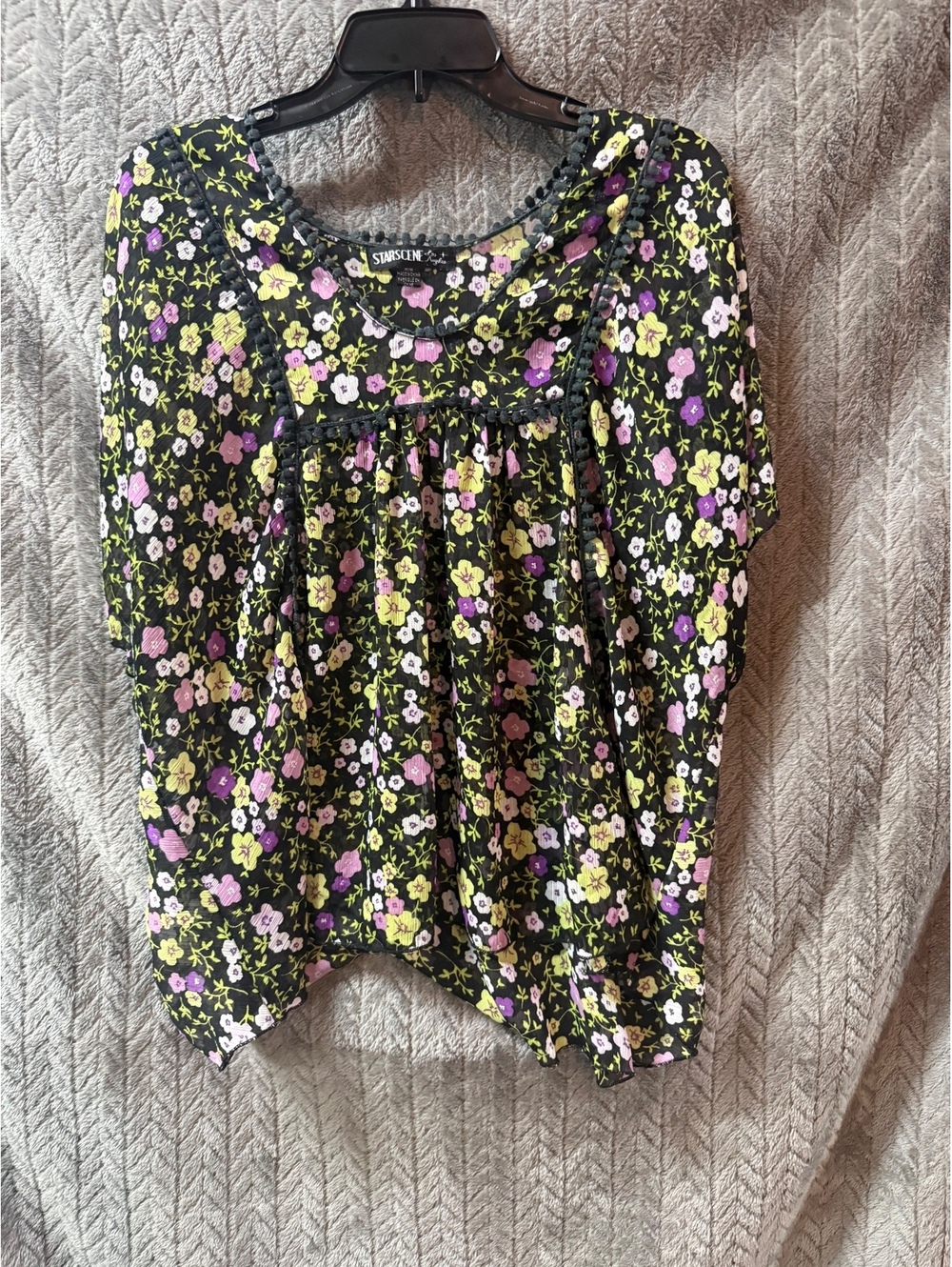 Starscene Los Angeles Floral Print Blouse Size M